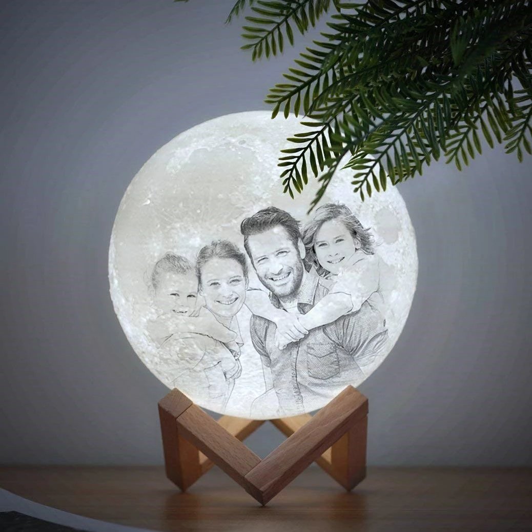 Custom 3D printed lunar light with text