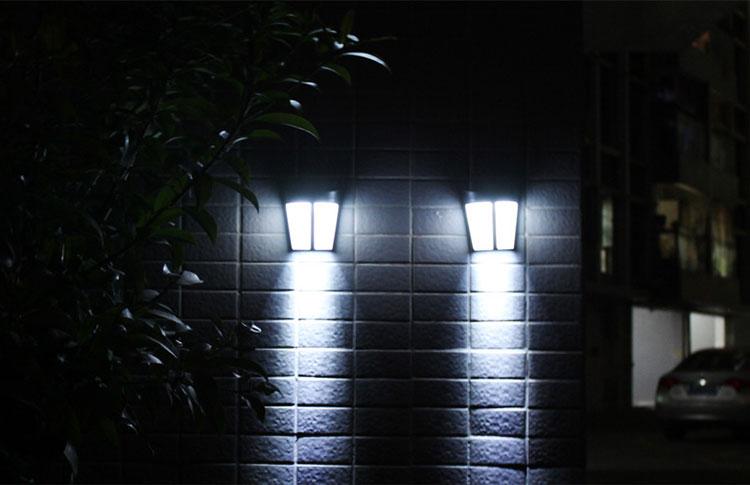 solar wall light